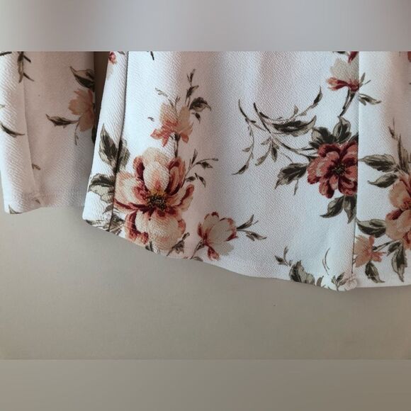 Kik | Floral Blazer/Dress Sweater - Picture 3 of 5